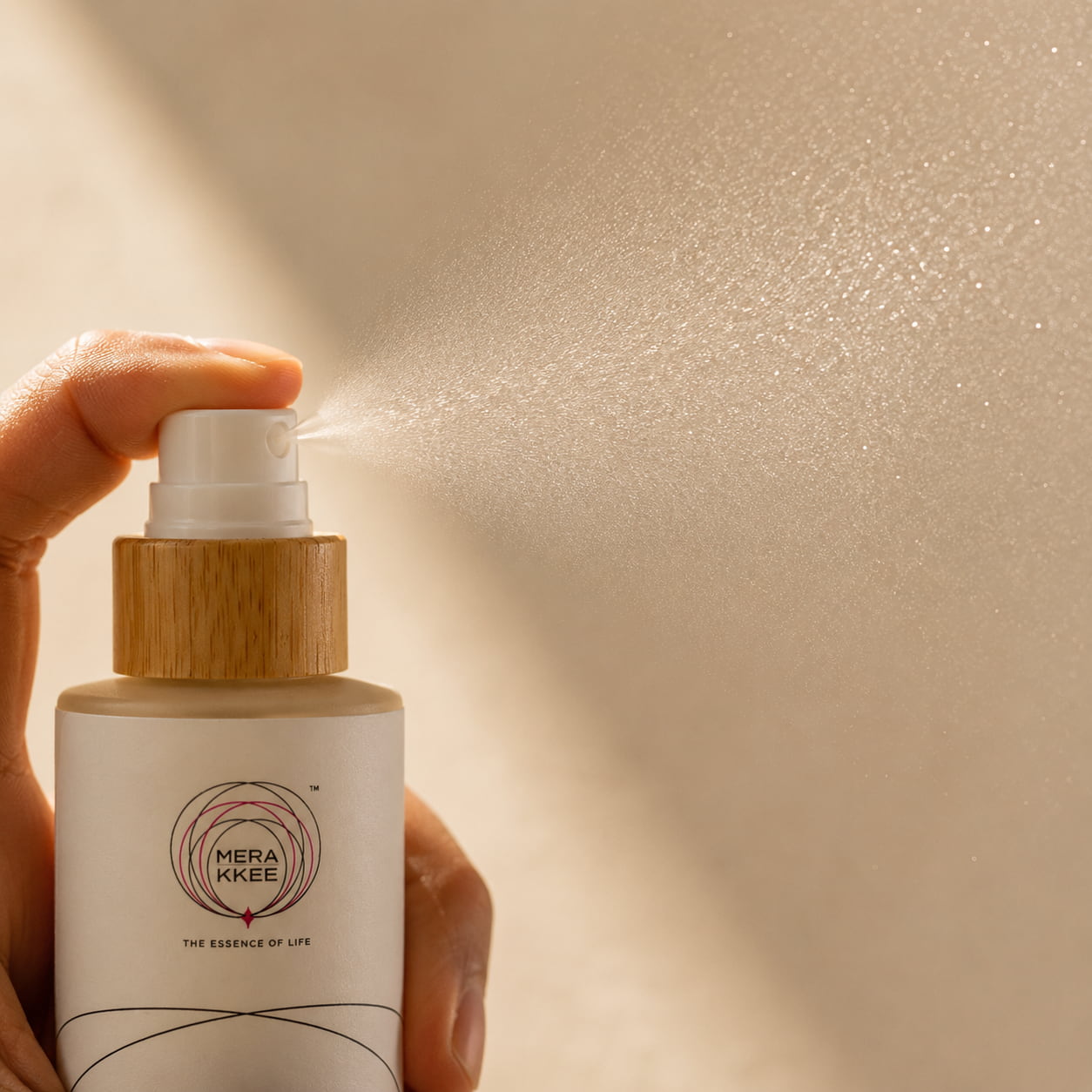 MERAKKEE Hair & Beard Leave-On Spray for Men — fine mist spray into air texture — Pearl Coconut Vitamin B5 Saffron formula