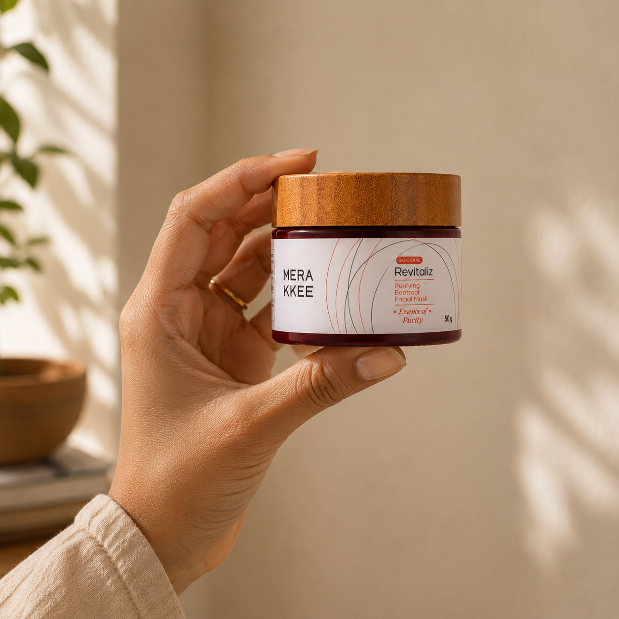 MERAKKEE Purifying Beetroot Facial Mask 50g — glass jar held in hand size reference — Revitaliz Purity India