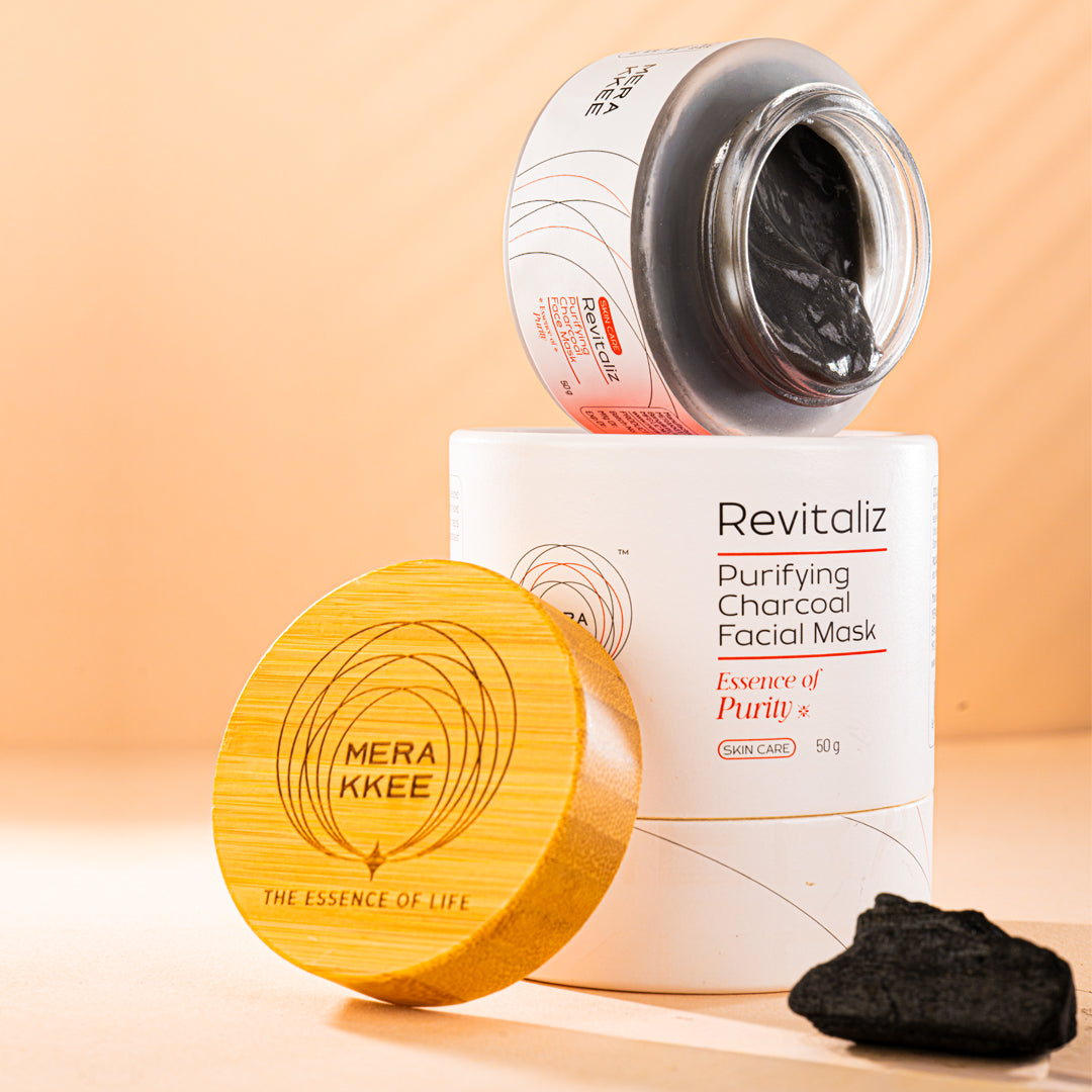 MERAKKEE Purifying Charcoal Facial Mask — outer carton and glass jar complete package — gift-ready premium India