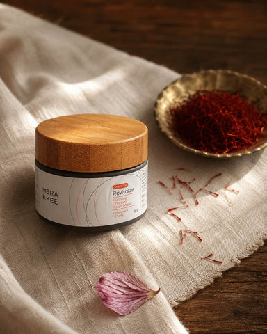 MERAKKEE Purifying Charcoal Facial Mask — Activated Charcoal and Saffron hero ingredients close-up — Essence of Purity India