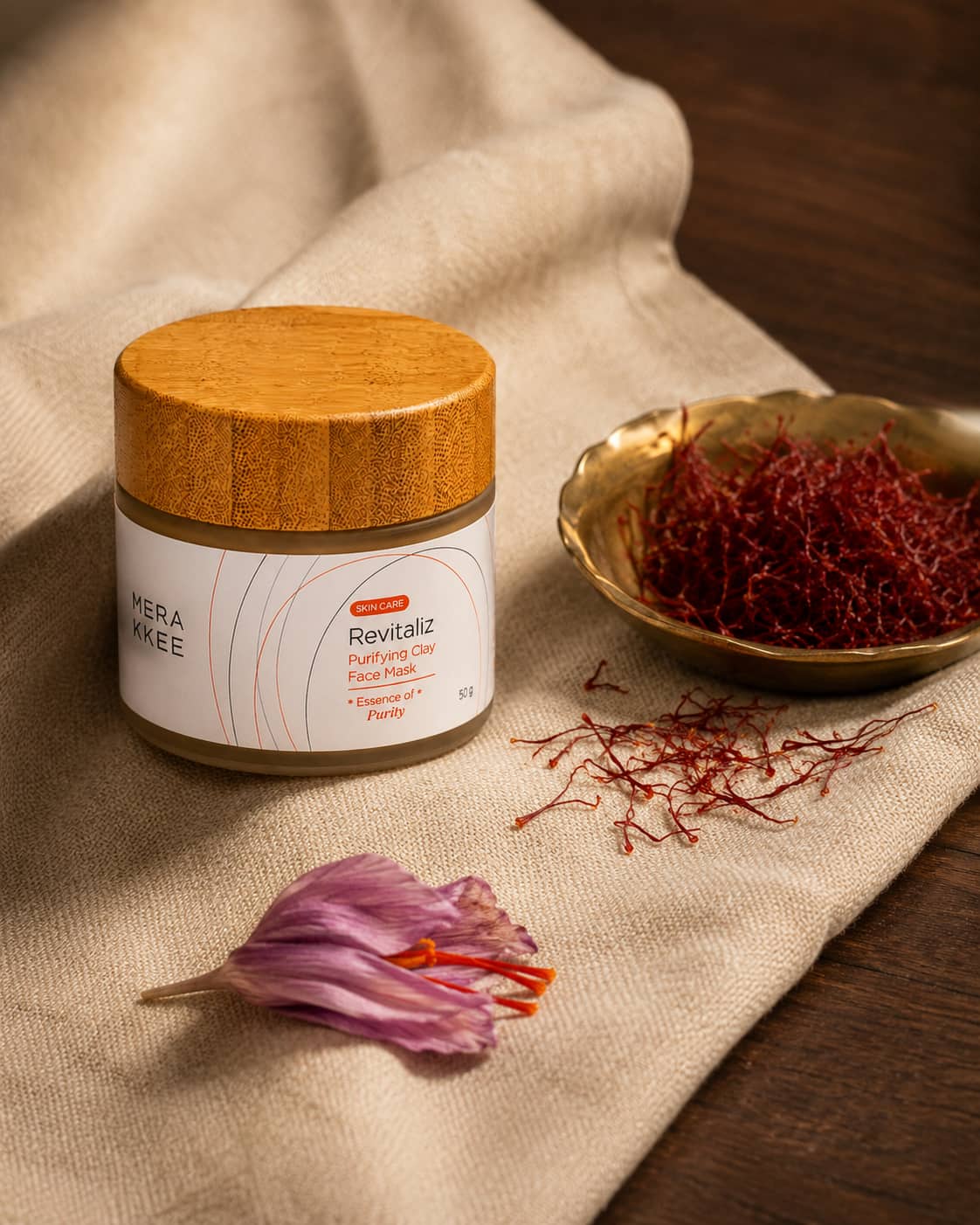 MERAKKEE Purifying Clay Facial Mask — Multani Mitti and Saffron hero ingredients close-up — Essence of Purity India